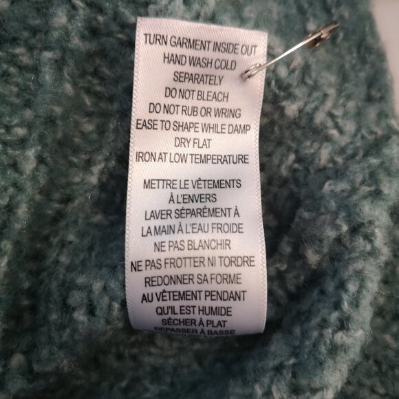 Ricki's Ladies Green Straight Fit Tunic Sweater - Picture 6 of 9